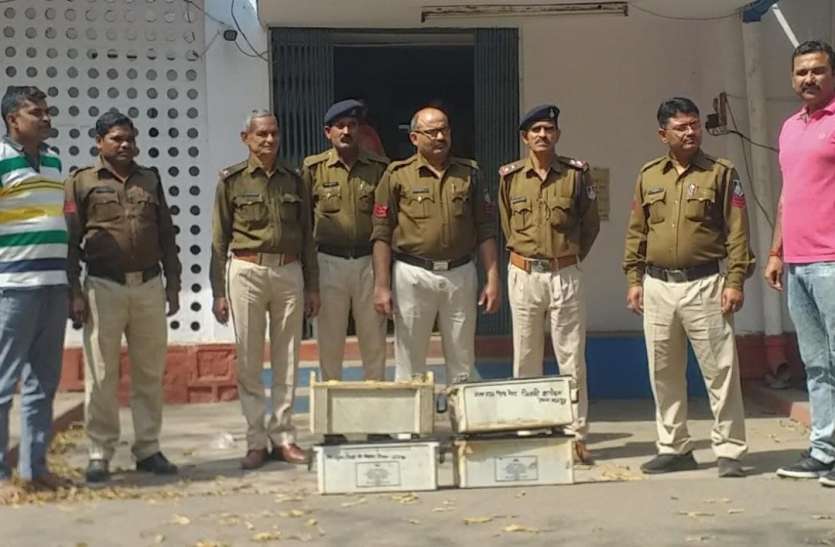 Action taken on the instruction of Singrauli SP सोलर प्लांट से बैटरी चोरी करने वाले दो आरोपी गिरफ्तार, जानिए पुलिस ने कैसे दी दबिश