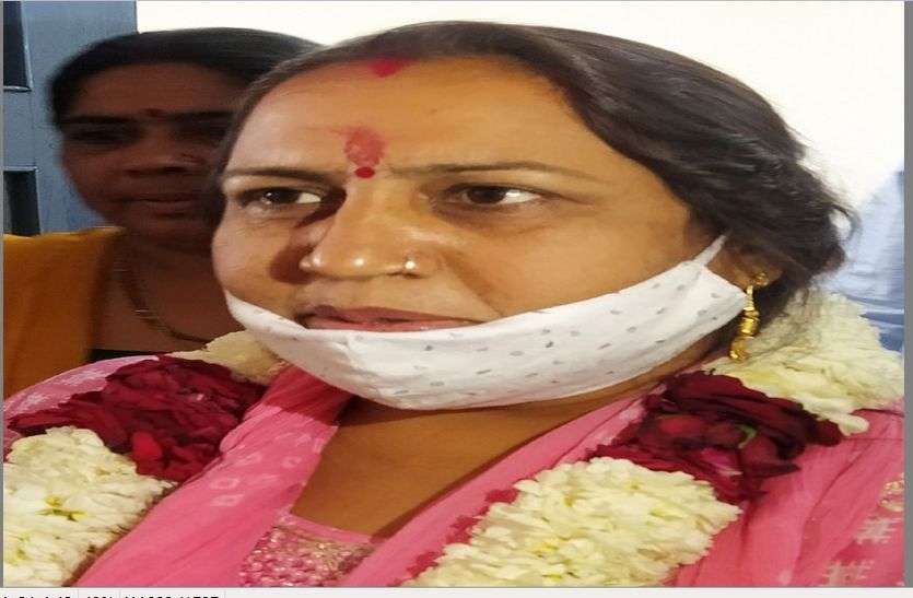 जानिए कौन है कमलेश रणवा जो बनी नई पालिकाध्यक्ष जानिए कौन है कमलेश रणवा जो बनी नई पालिकाध्यक्ष