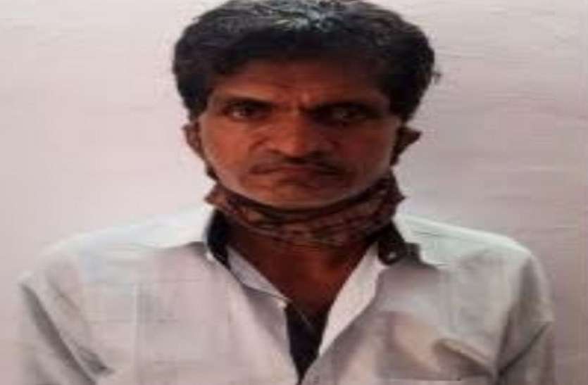 पुलिस टीम पर हमला करने वाला आरोपी गिरफ्तार पुलिस टीम पर हमला करने वाला आरोपी गिरफ्तार
