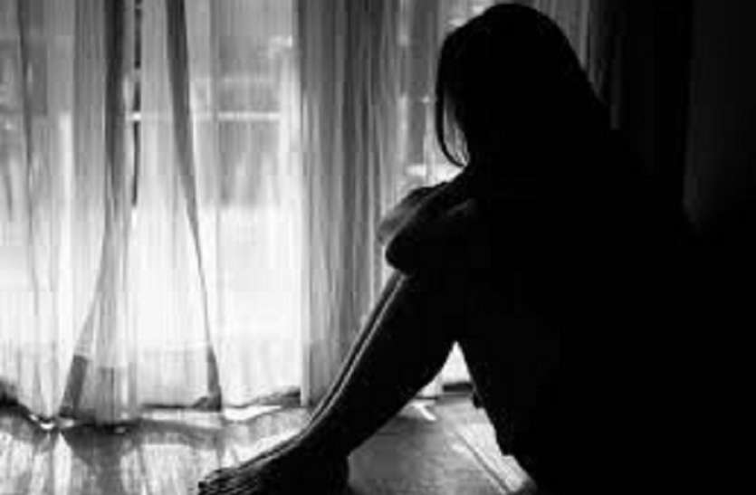 पुरुलिया में डायन का आरोप लगा कर दो परिवार आपस में उलझे, रणक्षेत्र बना इलाका पुरुलिया में डायन का आरोप लगा कर दो परिवार आपस में उलझे, रणक्षेत्र बना इलाका