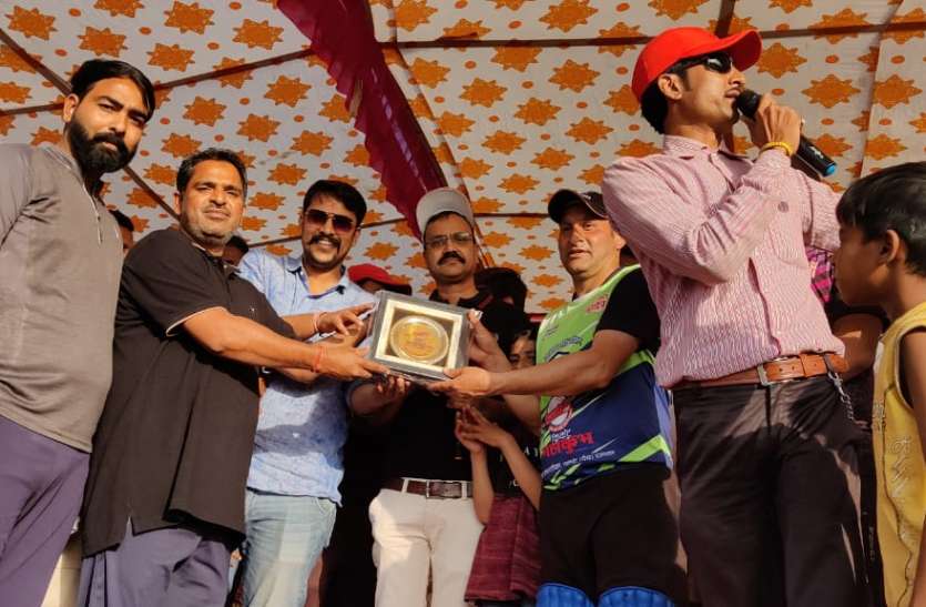 कश्मीर ने कटाया सेमीफाइनल का टिकट कश्मीर ने कटाया सेमीफाइनल का टिकट