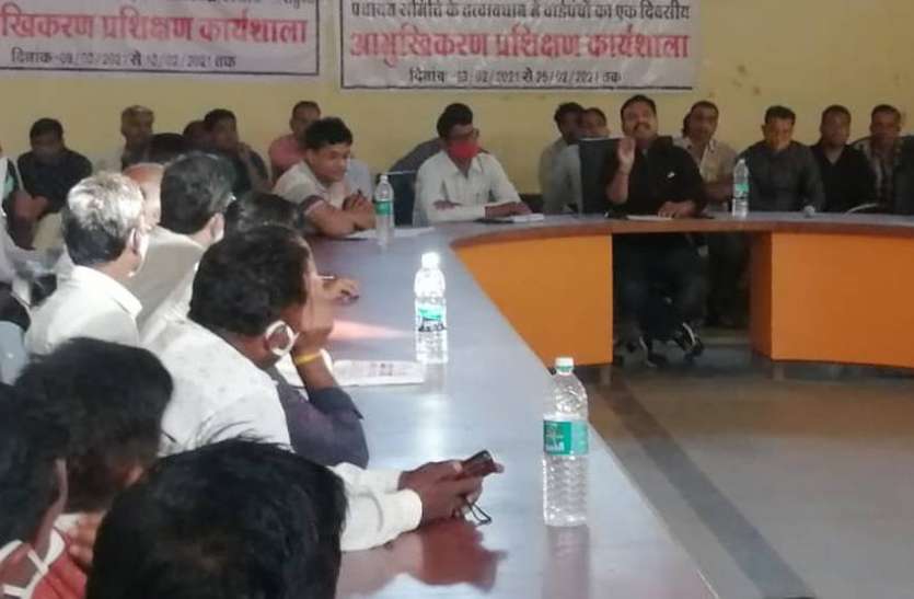 छोटीसादड़ी में वैक्सीनेशन को लेकर ग्राम पंचायत स्तर पर बनाई टीमें छोटीसादड़ी में वैक्सीनेशन को लेकर ग्राम पंचायत स्तर पर बनाई टीमें