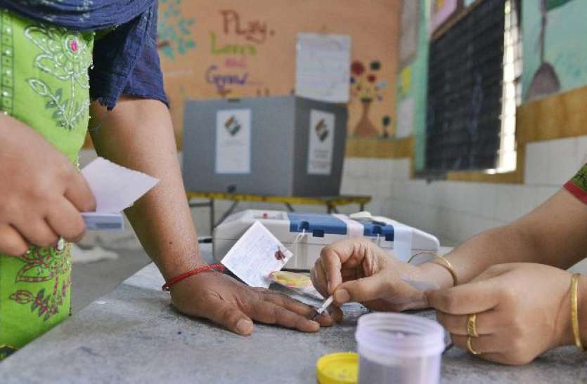 voting.jpeg Kerala Assembly Elections 2021 : केरल में आज मतदान, LDF और UDF के बीच हैं मुकाबला