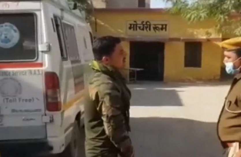 पोकरण फिल्ड फायरिंग में हादसे से बीएसएफ जवान की मौत, 2 घायल पोकरण फिल्ड फायरिंग में हादसे से बीएसएफ जवान की मौत, 2 घायल