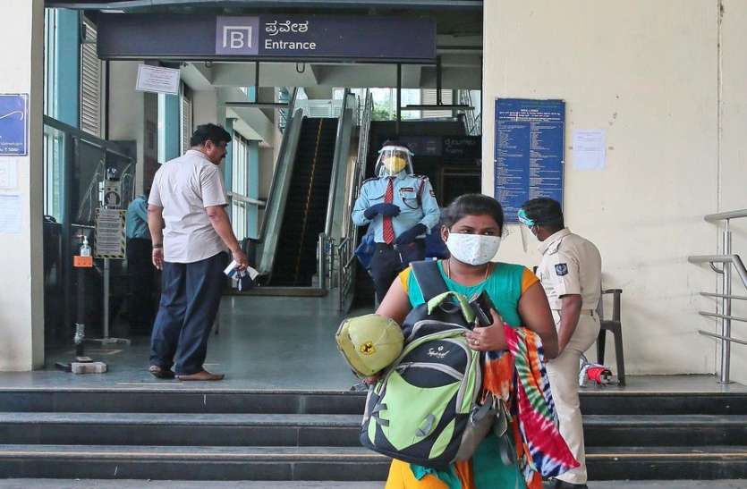 metro_05.jpg बेंगलूरु में फरवरी में प्रतिदिन औसतन 1.55 लाख यात्रियों की हमसफर बनी मेट्रो