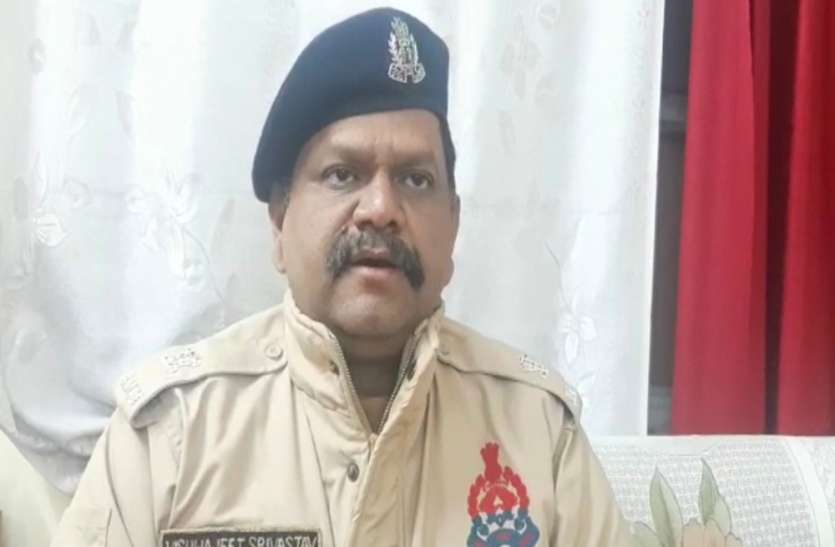 नाबालिग लड़की के साथ छेड़खानी की शिकायत पिता को चुकानी पड़ी बड़ी कीमत नाबालिग लड़की के साथ छेड़खानी की शिकायत करने पर पिता को चुकानी पड़ी बड़ी कीमत