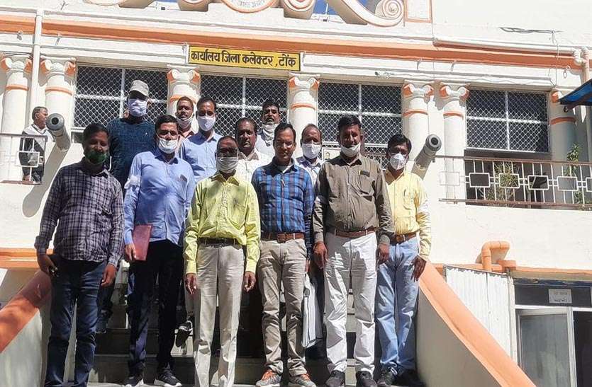 समस्याओं का किया जाए समाधान समस्याओं का किया जाए समाधान