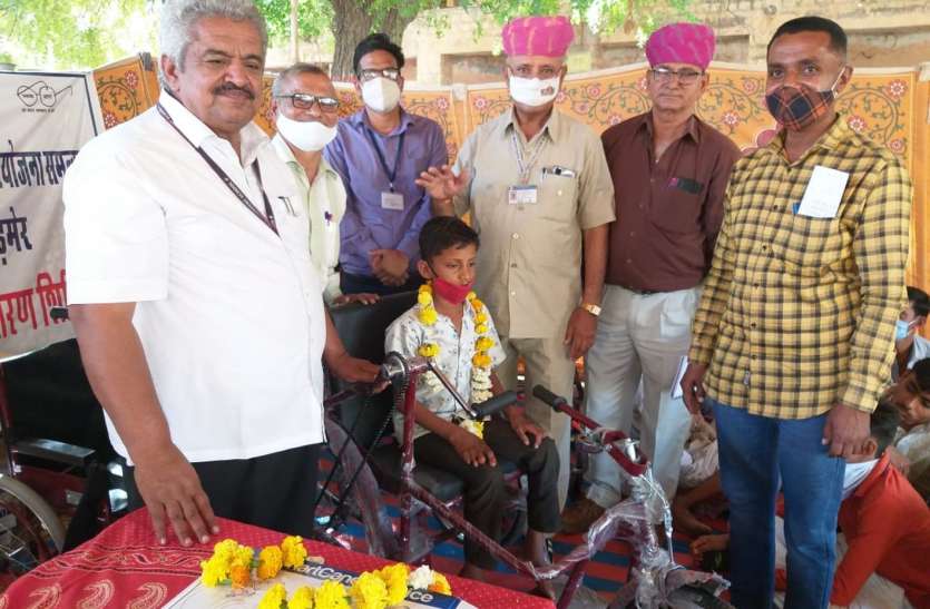 दिव्यांग बच्चे किसी से कम नहीं- चौधरी दिव्यांग बच्चे किसी से कम नहीं- चौधरी