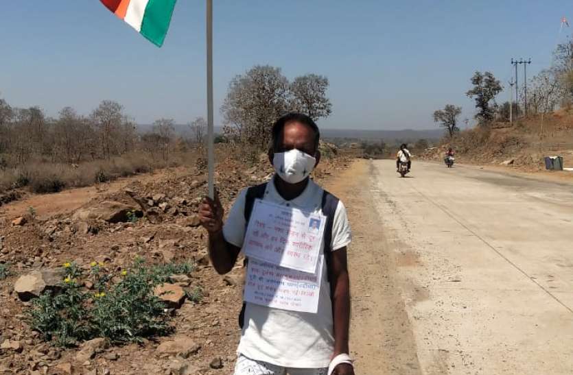 स्वस्थ भारत के संदेश के साथ 63 वर्षीय वृद्ध पदयात्रा पर स्वस्थ भारत के संदेश के साथ 63 वर्षीय वृद्ध पदयात्रा पर