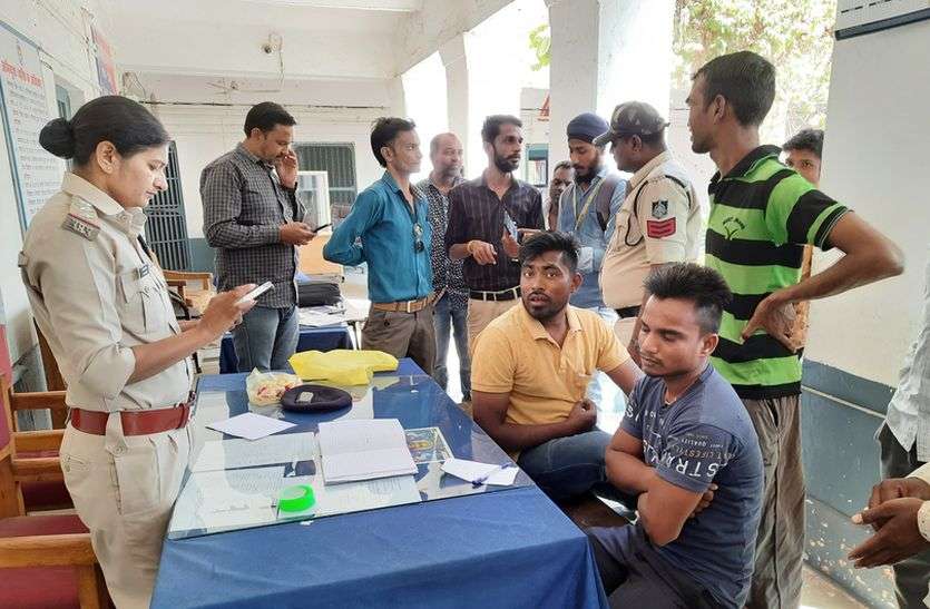 Attempted to kidnap mute young man Breaking news : जानिए कहां... मूकबधिर युवक का अपहरण करने का किया प्रयास