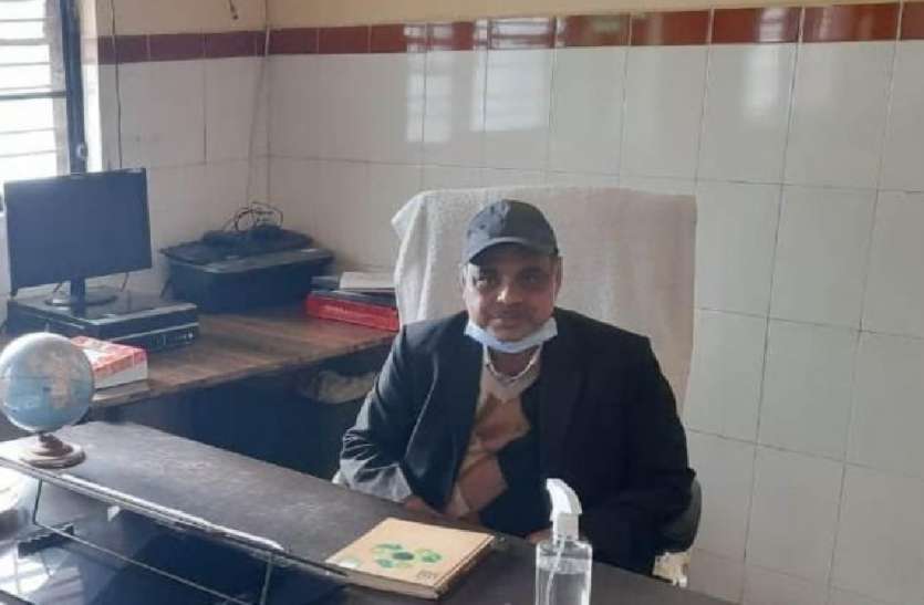 हर खांसी नहीं हो सकती कोरोना का संक्रमण, लेकिन दो हफ्ते से ज्यादा होने पर ना करें नजरअंदाज हर खांसी नहीं हो सकती कोरोना का संक्रमण, लेकिन दो हफ्ते से ज्यादा होने पर ना करें नजरअंदाज