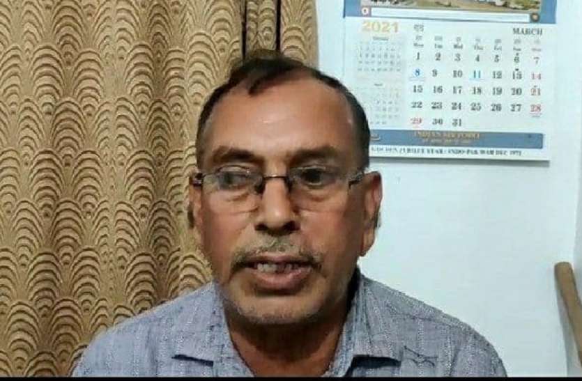छोटे लोडिंग वाहन में चढ़े और पिस्तौल दिखाकर 1.58 लाख रुपए व वाहन लूट ले गए छोटे लोडिंग वाहन में चढ़े और पिस्तौल दिखाकर 1.58 लाख रुपए व वाहन लूट ले गए