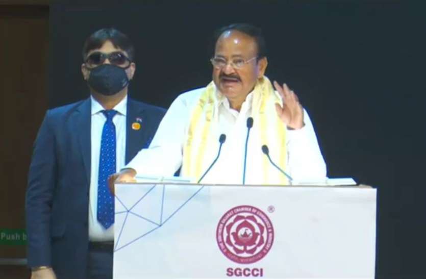 इंफार्मेशन विदआउट कन्फर्मेशन देश के लिए घातक- नायडू इंफार्मेशन विदआउट कन्फर्मेशन देश के लिए घातक- नायडू