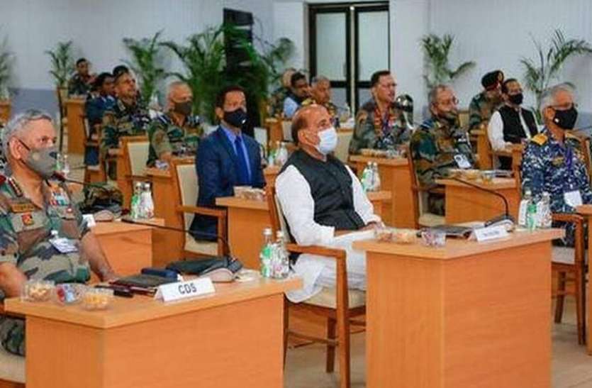 रक्षा मंत्री ने की गलवान घाटी में सेना के शौर्य की प्रशंसा रक्षा मंत्री ने की गलवान घाटी में सेना के शौर्य की प्रशंसा