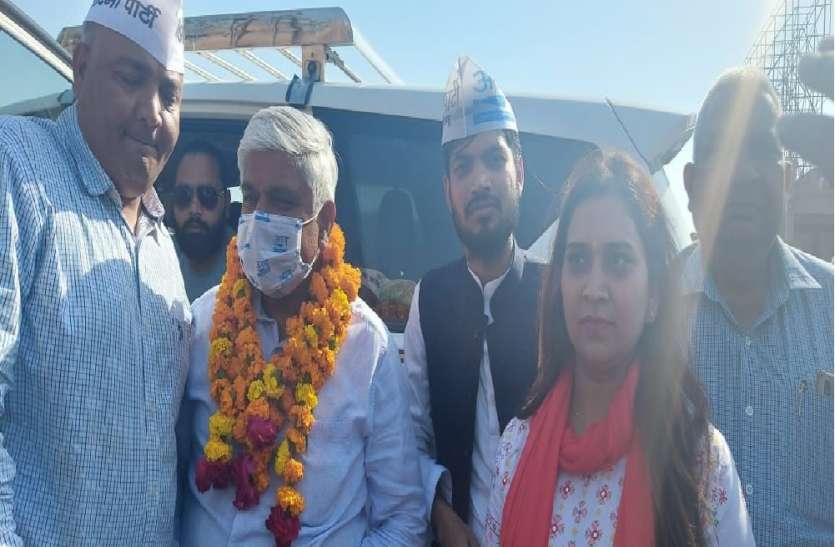 आम आदमी के पार्टी के कैबिनेट मंत्री ने बीजेपी सरकार पर कसा तंज, दिया ये बड़ा बयान आम आदमी के पार्टी के कैबिनेट मंत्री ने बीजेपी सरकार पर कसा तंज, दिया ये बड़ा बयान