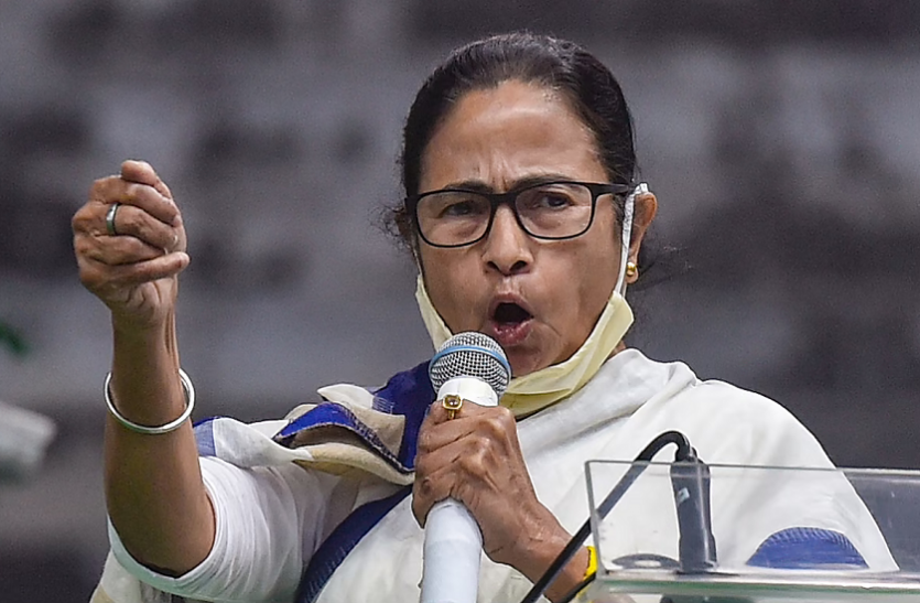 West Bengal की इस सीट से चुनाव लड़ेंगी ममता बनर्जी, PM मोदी को दी सीधी चुनौती West Bengal की इस सीट से चुनाव लड़ेंगी ममता बनर्जी, PM मोदी को दी सीधी चुनौती
