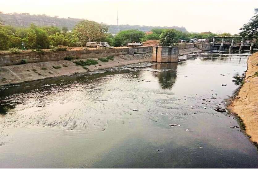 cms_image-3 गंदा नाले में बदलकर रह गया स्वर्णरेखा को टेम्स नदी बनाने का सपना