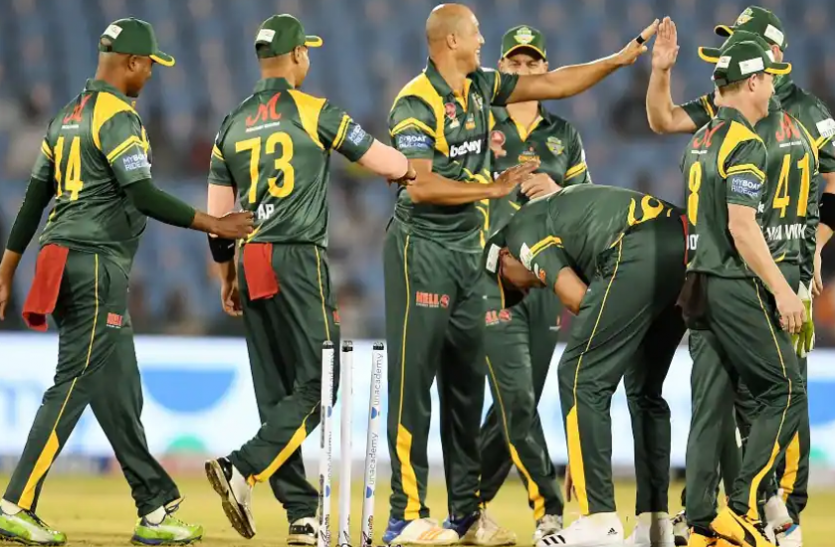 south_africa.png रोड सेफ्टी वर्ल्ड सीरीज : द. अफ्रीका ने इंग्लैड को 8 विकेट से हराया