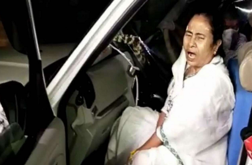 West Bengal: चोट लगने पर ममता बनर्जी के लिए बर्फ देने वाले दुकानदार की लगी लॉटरी, अब जीत का इंतजार West Bengal: चोट लगने पर ममता बनर्जी के लिए बर्फ देने वाले दुकानदार की लगी लॉटरी, अब जीत का इंतजार