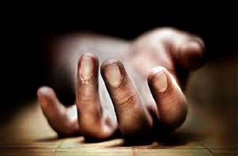death835x547.jpg 21 का युवक 25 की प्रेमिका के साथ होटल में गया, देर रात इस हालत में मौत, प्रेमिका बैठी रोती रही