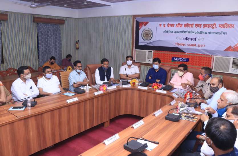 नगर निगम सीमा में आने वाले सभी औद्योगिक क्षेत्रों से कचरा संग्रहण करेंगी निगम की गाडिय़ां नगर निगम सीमा में आने वाले सभी औद्योगिक क्षेत्रों से कचरा संग्रहण करेंगी निगम की गाडिय़ां