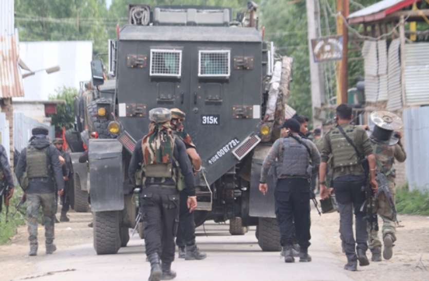 sopore encounter जम्मू-कश्मीर: बारामुला की पुलिस चौकी पर हमले से चूके आतंकी, ग्रेनेड से उड़ाने की कोशिश