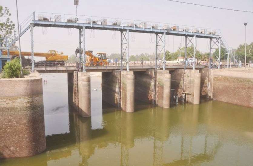 इंदिरागांधी नहर में बंदी अवधि में कटौती, अब 70 की बजाय 60 दिन की होगी बंदी इंदिरागांधी नहर में बंदी अवधि में कटौती, अब 70 की बजाय 60 दिन की होगी बंदी