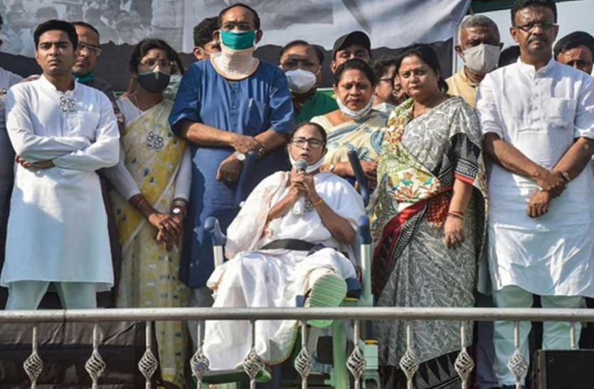 West Bengal Assembly Elections 2021: ममता ने कहा, मुझे मारने की साजिश कर रही भाजपा West Bengal Assembly Elections 2021: ममता ने कहा, मुझे मारने की साजिश कर रही भाजपा