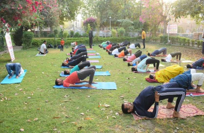 कोरोना काल के बाद योग के प्रति दोगुना उत्साह कोरोना काल के बाद योग के प्रति दोगुना उत्साह