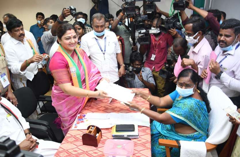 Tamil Nadu Assembly Elections 2021: Khushbu Sundar files nomination Tamil Nadu Assembly Elections 2021: खुशबू सुंदर ने थाउजेंड लाइट्स से पर्चा भरा, रोड शो में दिखी सांस्कृतिक झलक
