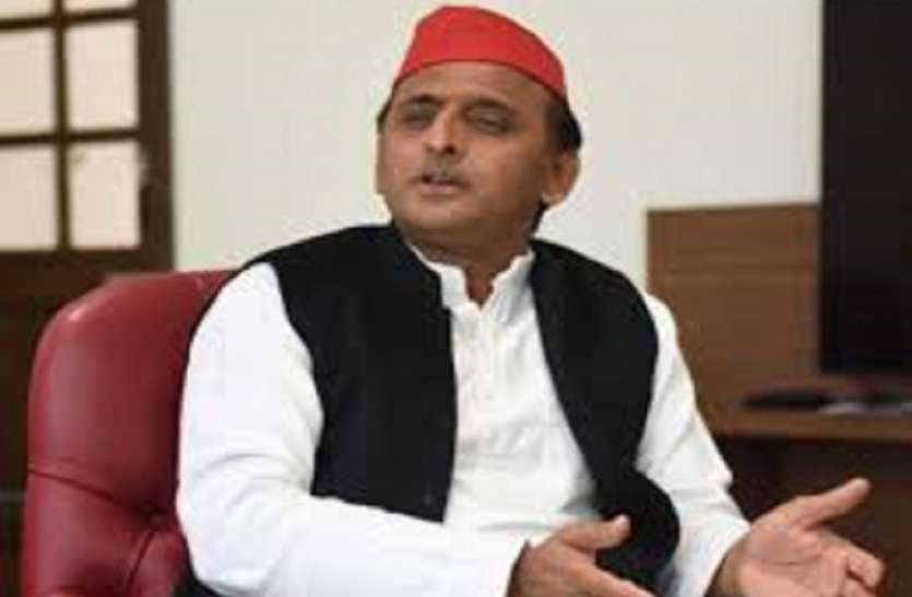 अखिलेश ने योगी सरकार पर बोला हमला, यूपी के अपराध से बेखबर सीएम बंगाल में सुधार रहे कानून व्यवस्था अखिलेश ने योगी सरकार पर बोला हमला, यूपी के अपराध से बेखबर सीएम बंगाल में सुधार रहे कानून व्यवस्था