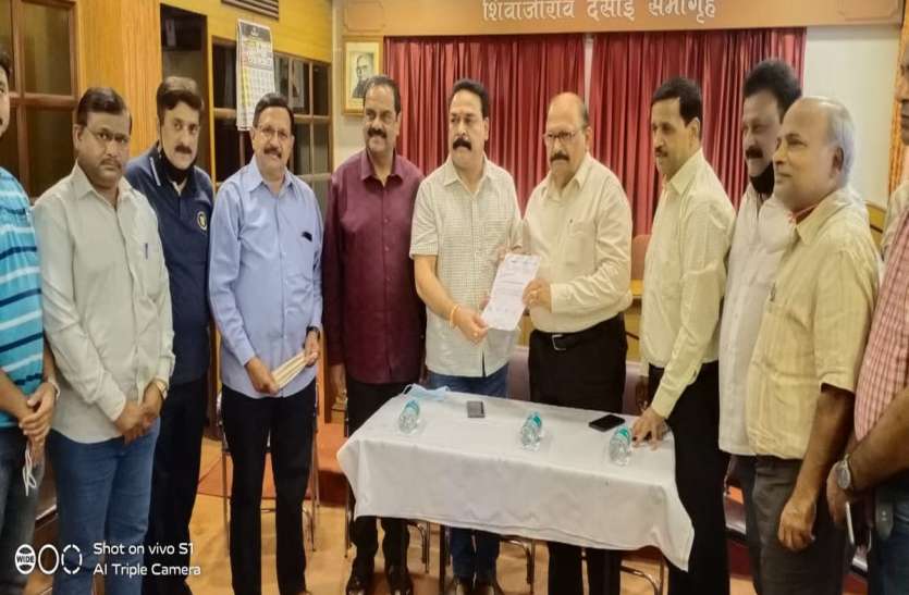 कोल्हापुर में कन्नड व्यापारियों की दुकानें आज करवाई जाएंगी बंद कोल्हापुर में कन्नड व्यापारियों की दुकानें आज करवाई जाएंगी बंद