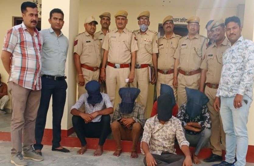 सुमेरपुर के व्यापारी से लूटे थे लाखों रुपए, जालोर पुलिस ने 5 को पकड़ा सुमेरपुर के व्यापारी से लूटे थे लाखों रुपए, जालोर पुलिस ने 5 को पकड़ा