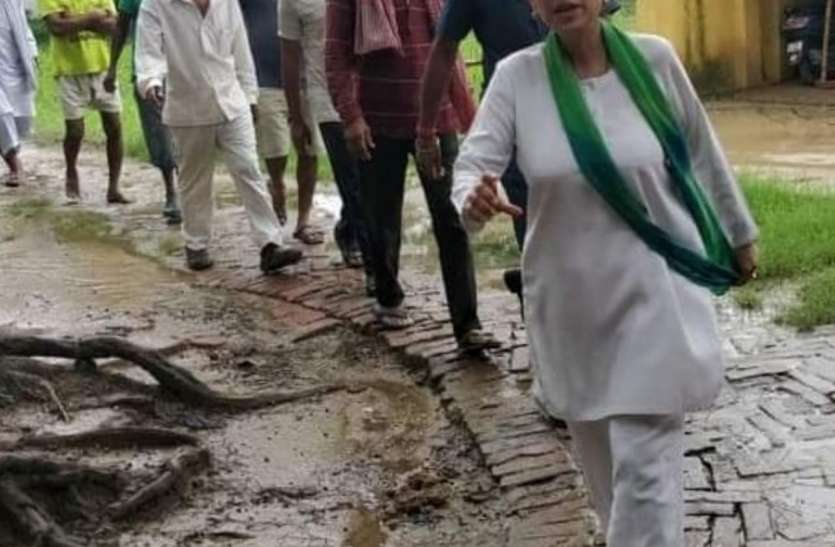 एमपी एमएलए कोर्ट द्वारा पूर्व सांसद अन्नू टंडन को सुनाई गई सजा पर समर्थक बोले... एमपी एमएलए कोर्ट द्वारा पूर्व सांसद अन्नू टंडन को सुनाई गई सजा पर समर्थक बोले...