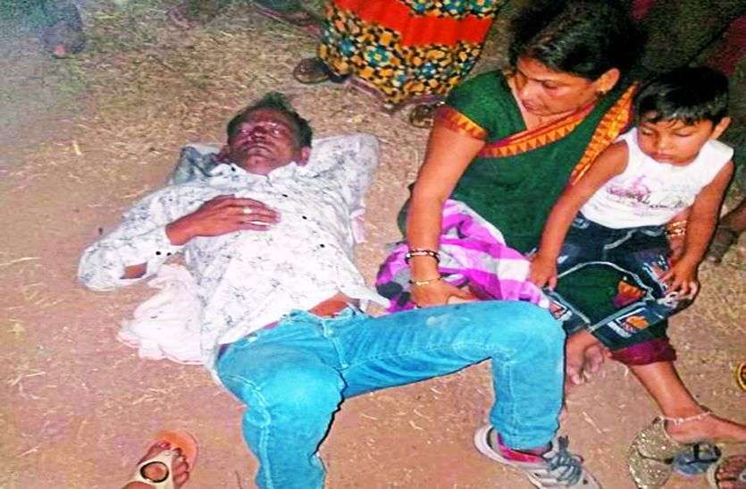 बेकाबू वैन ने साइकिल सवार बालक को कुचला बेकाबू वैन ने साइकिल सवार बालक को कुचला