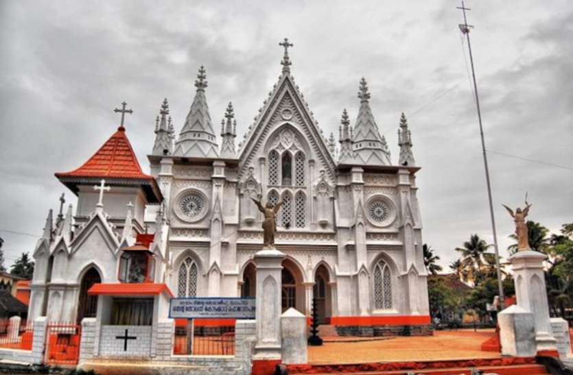 church_kerala_assembly_elections.jpg Kerala Assembly Elections 2021 - मध्य केरल में ईसाई मतदाता निर्णायक भूमिका में, लुभाने में जुटी सभी पार्टियां