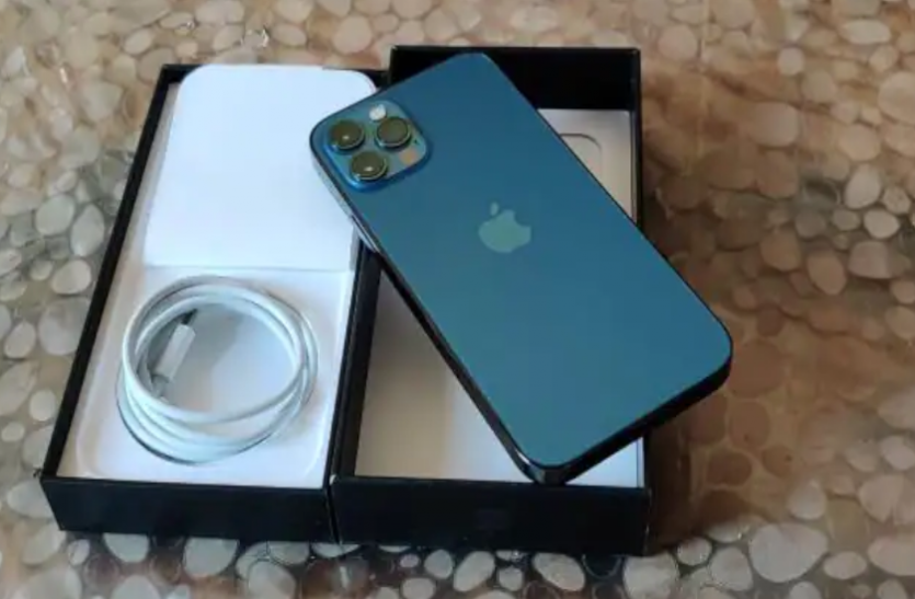 iphone.png iphone के साथ चार्जर न देना एप्पल को पड़ा भारी, लगा करोड़ों का जुर्माना