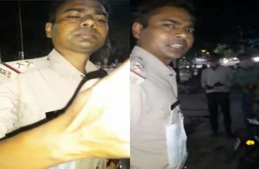 imgonline-com-ua-twotoone-gozhzbjy9rn9y.jpg देसी शराब की दुकान पर दरोगा का वीडियो वायरल, हाथ में बोतल और नशे में धुत होने का आरोप