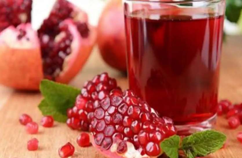 pomegranate toner Pomegranate Toner: त्वचा को स्वस्थ रखने के लिए घर पर बनाएं अनार से टोनर