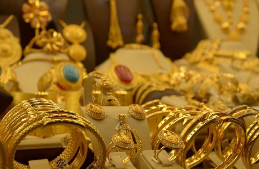 gold rate gold price in Noida today Gold Price Today: 13 अप्रैल 2021 को नोएडा में सोने की दर, 24 कैरेट और 22 कैरेट सोने की कीमत