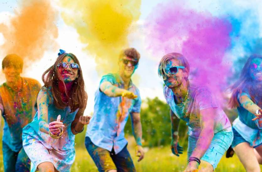 China lost Rs 10000 crores business on Holi festival in india होली पर भारत ने दिया चीन को 10 हजार करोड़ रुपए का झटका, कुछ इस तरह से किया नुकसान