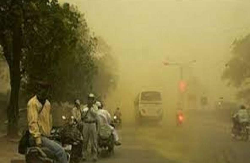 Weather Update: कानपुर सहित कई शहरों में धूल भरी आंधी ने पकड़ी रफ्तार, इस सप्ताह के लिए मौसम विभाग की चेतावनी Weather Update: कानपुर सहित कई शहरों में धूल भरी आंधी ने पकड़ी रफ्तार, इस सप्ताह के लिए मौसम विभाग की चेतावनी