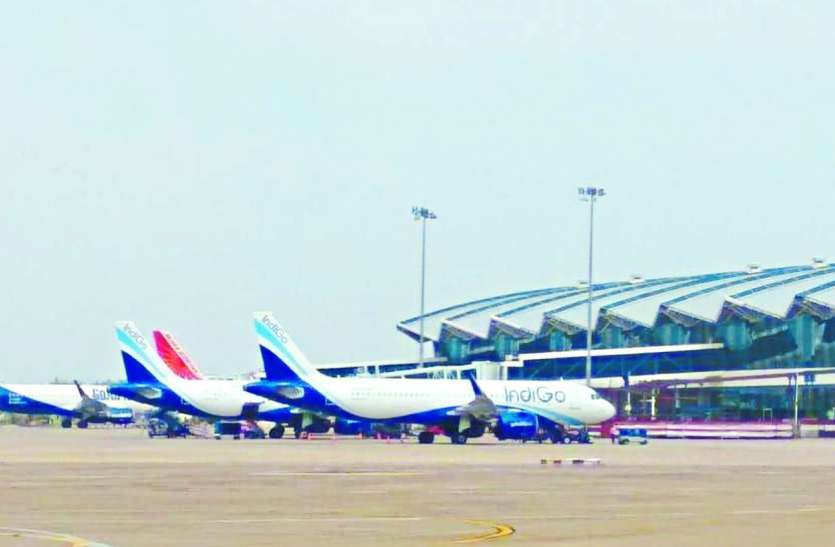 indore_airport.jpg नई गाइडलाइनः मास्क नहीं पहना तो दो साल तक नहीं कर पाएंगे हवाई यात्रा