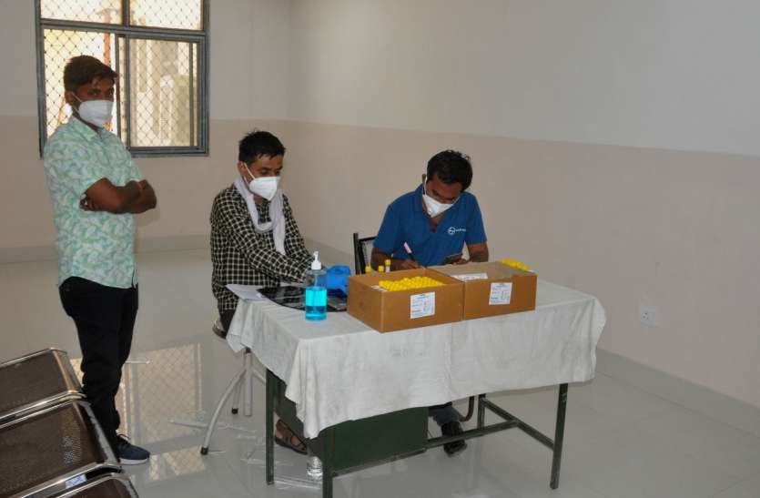 बाड़मेर में मिले 7 नए कोरोना संक्रमित बाड़मेर में मिले 7 नए कोरोना संक्रमित