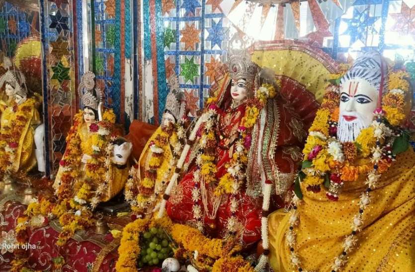 Karila mela: पहली बार रंगपंचमी पर सूनी पड़ी रही करीला पहाड़ी Karila mela: पहली बार रंगपंचमी पर सूनी पड़ी रही करीला पहाड़ी