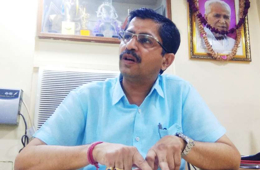 विकास के एजेंडे से एक इंच पीछे नहीं हटूंगा: कल्ला विकास के एजेंडे से एक इंच पीछे नहीं हटूंगा: कल्ला