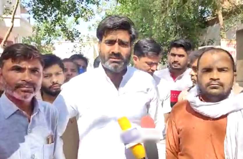 meerut.jpg कपसाड़ गैंगरेप: भाजपा विधायक संगीत सोम ने साधी चुप्पी तो सपा नेता अतुल प्रधान ने बोला हमला