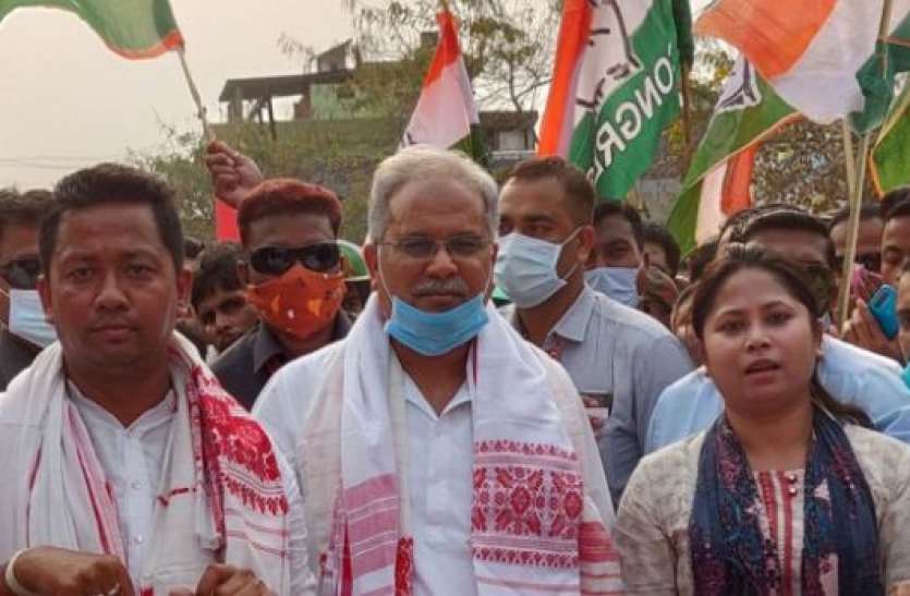Bhupesh Baghel Assam Assembly Elections 2021: छत्तीसगढ़ फॉर्मूले से कांग्रेस की सत्ता में वापसी की तैयारी! टीम बघेल पर जिम्मेदारी