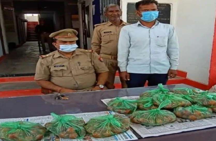अमरोहा पंचायत चुनाव : मिठाई खिलाई तो जाना पड़ेगा जेल, 100 किलो रसगुल्लों के साथ भावी प्रधान गिरफ्तार