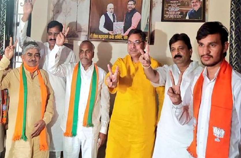 Bhilwara Sahada Bye Election Ladulal Pitalia Nomination Withdrawal राजस्थान: लादूलाल पितलिया मामले में अब फ्रंटफुट पर BJP, बैकफुट पर Congress! जानें पूरा मामला
